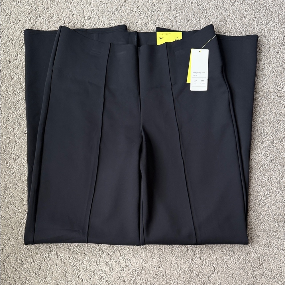 All in Motion High-Waisted Straight Leg Pant. Active Black Pull-On Trouser L NEW